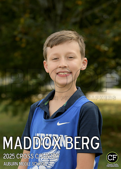 AMS FALL TEAMS 25 Cross Country Berg Maddox_ Team5x7 _ Individual2(1)