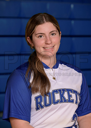 AHS Spring Teams 26 Varsity Softball Swedberg Ella_ Team DIGITAL _ Sportsmate3(1)