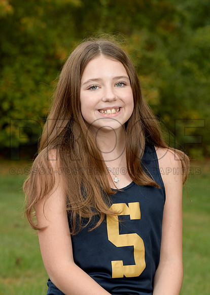 OakMiddleFallTeams26 Girls Cross Country Rourke Shay_ Team5x7(1)
