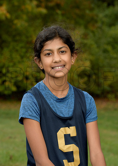 OakMiddleFallTeams26 Girls Cross Country Ramprakash Aaradhya_ Team5x7(1)