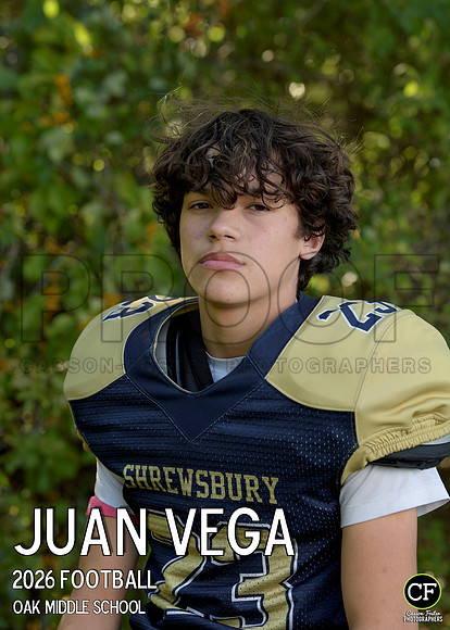 OakMiddleFallTeams26 Football Vega Juan_ Team5x7 _ Individual2(1)