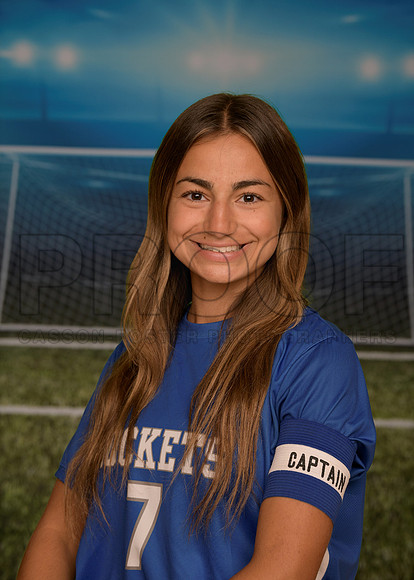 AHSFallTeams26 Girls Varsity Soccer Gervasi Alyssa_ Team5x7(1)