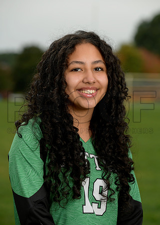 SuttonHighFallTeams26 Varsity Volleyball Torres Quintanilla Iliana_ Team DIGITAL(1)