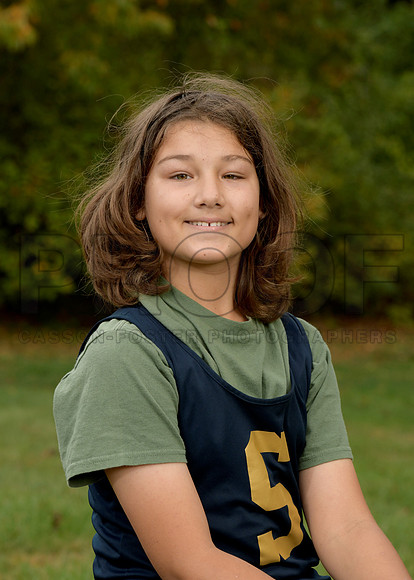 OakMiddleFallTeams26 Girls Cross Country Birke Louis_ Team5x7(1)